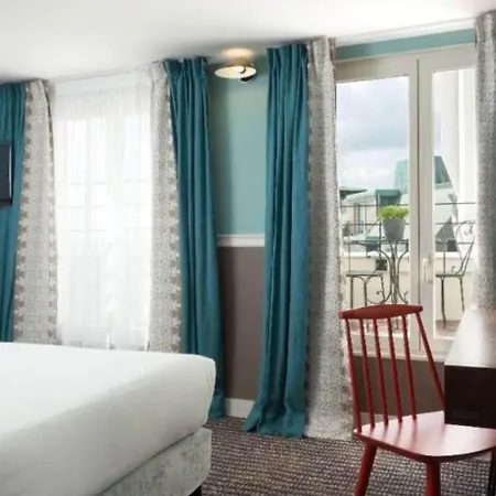 Hotel Des 3 Poussins Parigi