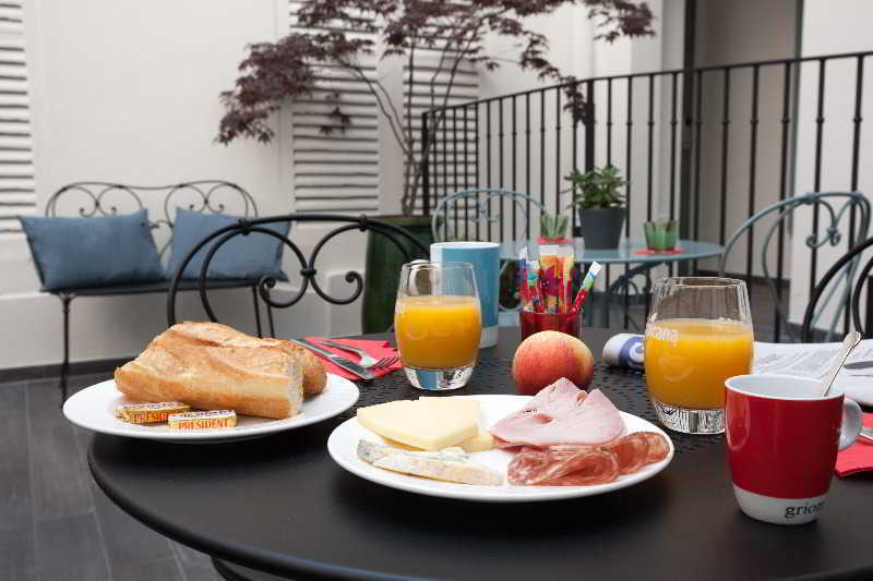 Des 3 Poussins 3* Parigi