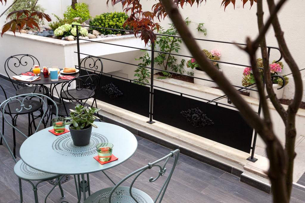 Des 3 Poussins Hotel Parigi