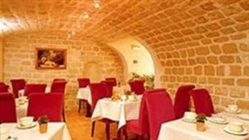 Hotel Des 3 Poussins Parigi