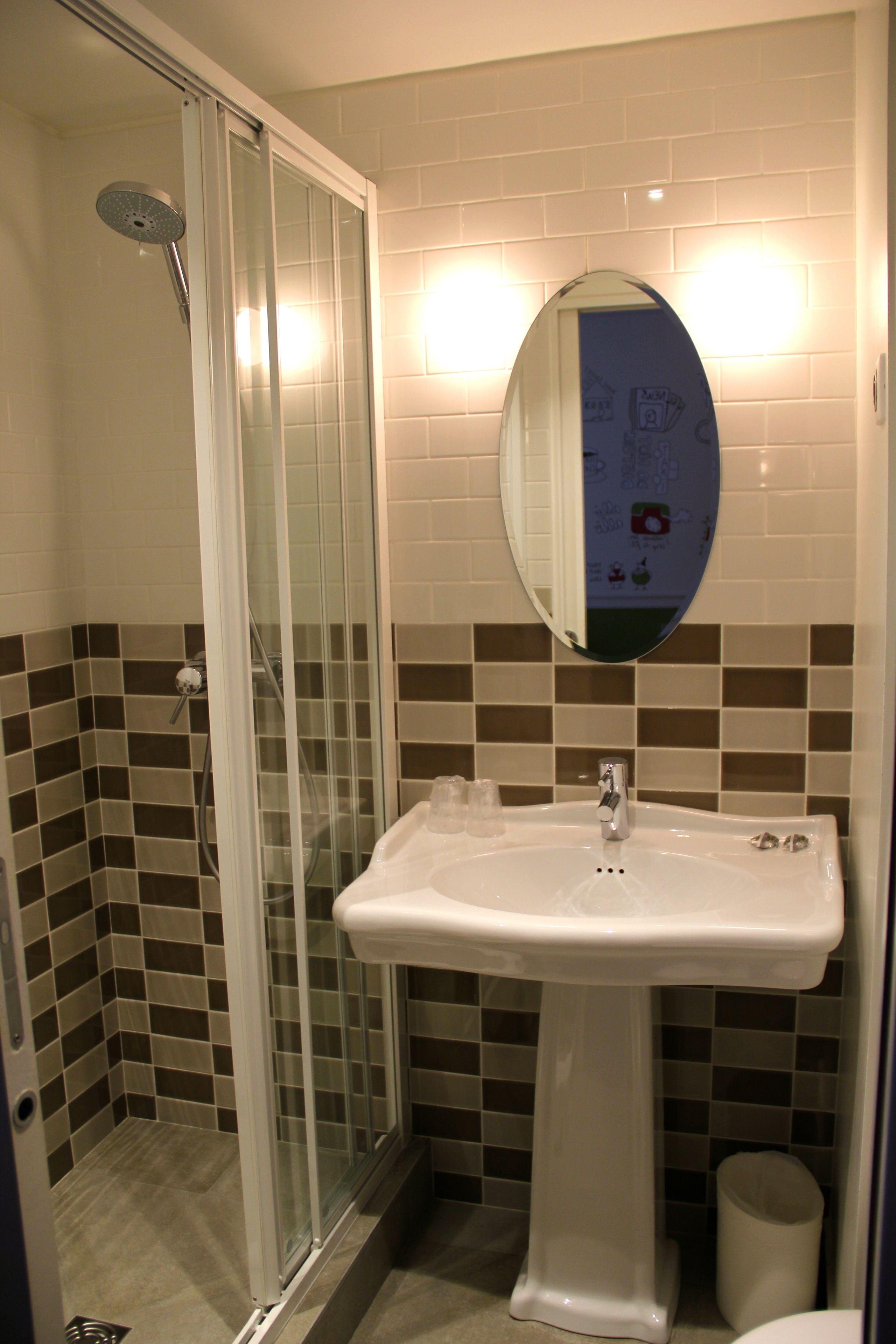 Des 3 Poussins Hotel Parigi