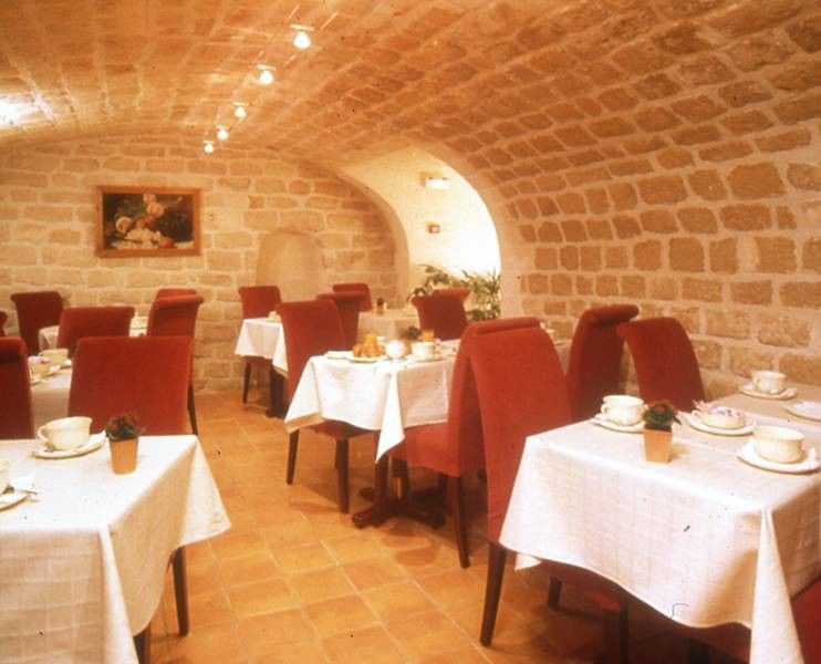 Des 3 Poussins Parigi